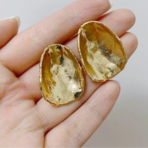 Gold-plated brass Petal earrings